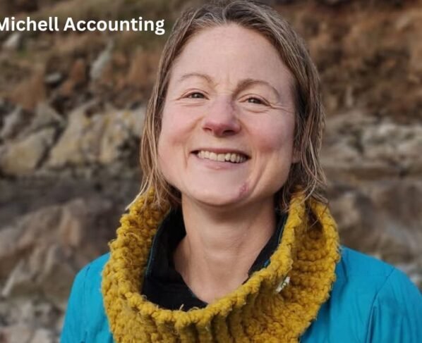 Emma Michell Accounting: Financial Insights Guide